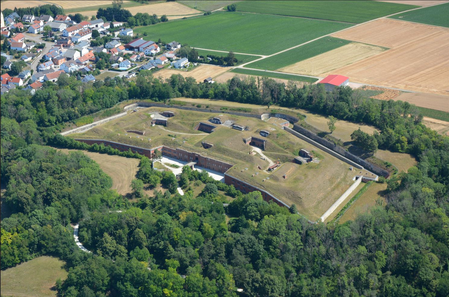 Fort Prinz Karl Geschichte Rathaus Gemeinde Großmehring